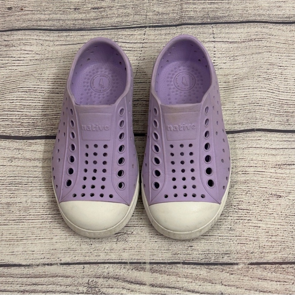 Purple Native Toddler Girl Shoes Size 8